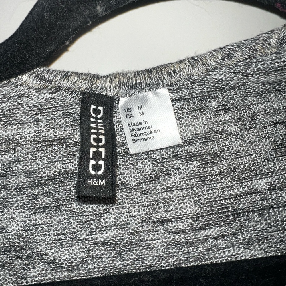 Divided Cardigan - Picture 2 of 3
